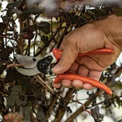 Leonard Contractor-Grade Bypass Pruners 5 Leonard Contractor-Grade Bypass Pruners -Wilson Bros Gardens Shop 835 2