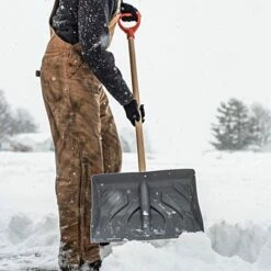 Leonard Poly Snow Shovel -Wilson Bros Gardens Shop a118p 4 1