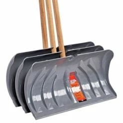 Leonard Poly Snow Pusher -Wilson Bros Gardens Shop a124p 2