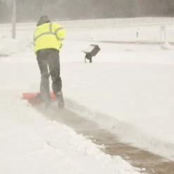 Leonard HD 42-in Snow Pusher With Fiberglass Handle 17 Leonard HD 42-in Snow Pusher With Fiberglass Handle -Wilson Bros Gardens Shop a242p 7