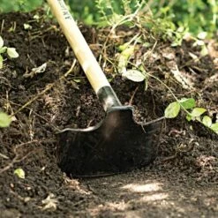 Leonard Titan Hoe With Ash Handle -Wilson Bros Gardens Shop at900 7 1