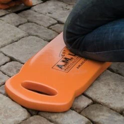 Leonard Waterproof Kneeling Pad 7in X 16in 5 Leonard Waterproof Kneeling Pad 7in X 16in -Wilson Bros Gardens Shop gnp 2