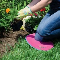 KneeloUltra-Cushion Kneeler, Purple 11 KneeloUltra-Cushion Kneeler, Purple -Wilson Bros Gardens Shop kneelo 6p 4
