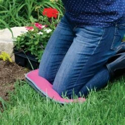 KneeloUltra-Cushion Kneeler, Purple 12 KneeloUltra-Cushion Kneeler, Purple -Wilson Bros Gardens Shop kneelo 6p 5