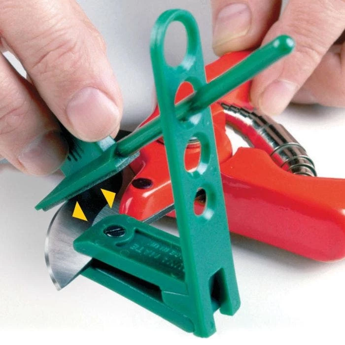 Multi-Sharp Guided Pruner & Lopper Sharpener 1 Multi-Sharp Guided Pruner & Lopper Sharpener
